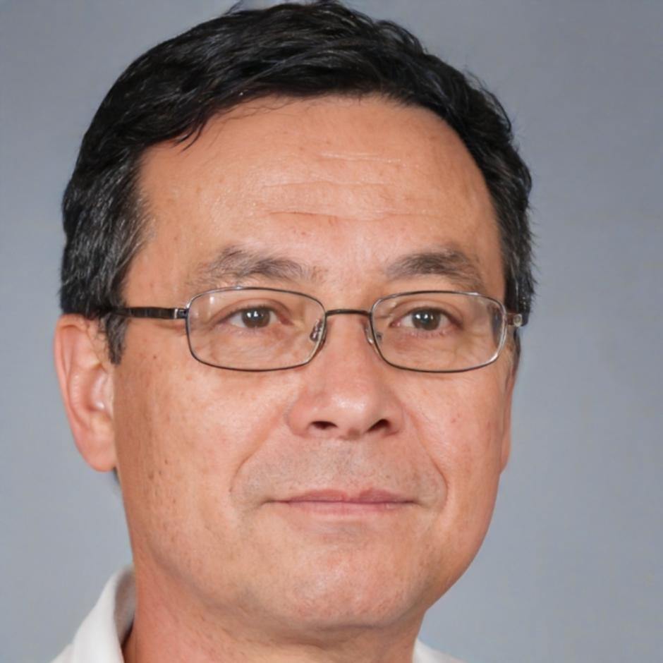 Portrait de Julien Dubois, consultant en stratégie beauté